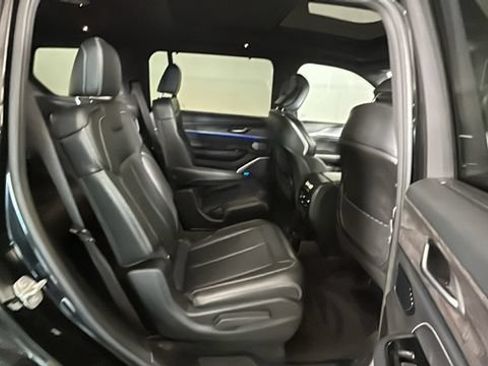 Used 2021 Jeep Grand Cherokee L Overland w/ Advanced Protech Group III AWD/4WD image 28