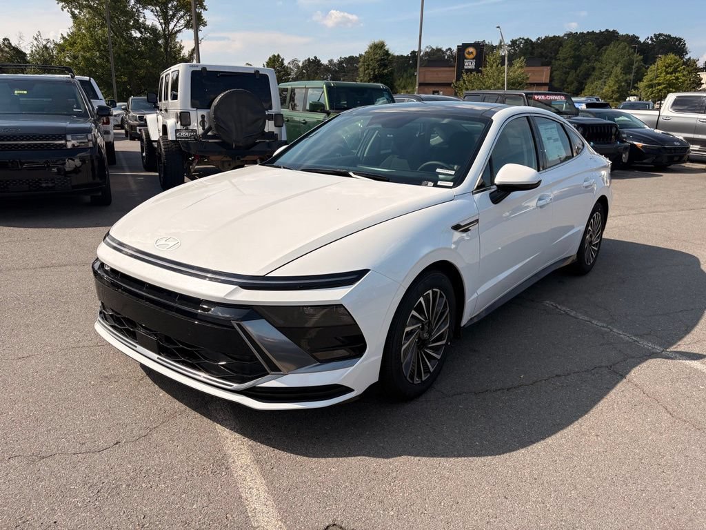 New 2026 Hyundai Sonata SEL FWD image 3