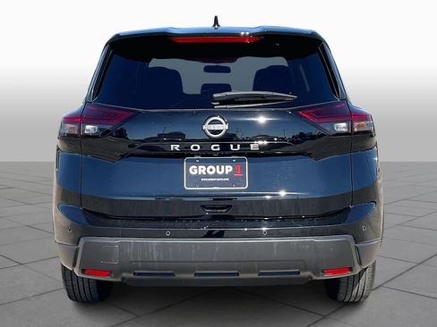 Used 2025 Nissan Rogue SV image 6