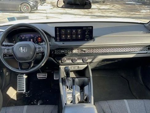 Used 2023 Honda Accord Sport image 11