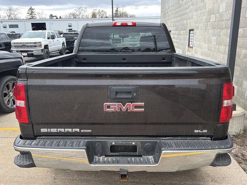 Used 2019 GMC Sierra 1500 SLE w/ SLE Value Package AWD/4WD image 5