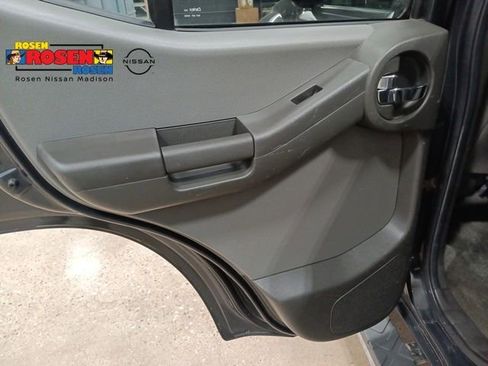 Used 2012 Nissan Xterra X AWD/4WD image 23