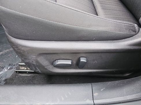 Used 2024 Nissan Altima 2.5 SV image 17