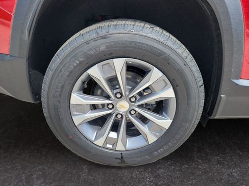 Used 2026 Chevrolet Equinox LT image 23