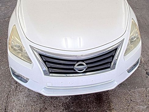 Used 2013 Nissan Altima 2.5 SL w/ Technology Pkg FWD image 6
