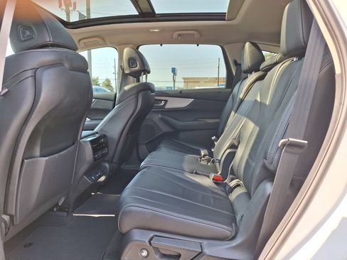 Certified 2023 Acura MDX w/ Technology Package FWD image 11