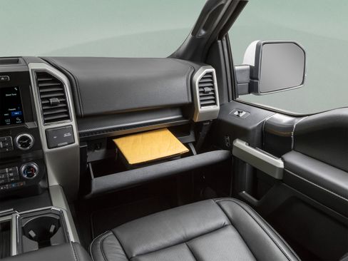 Used 2019 Ford F150 King Ranch w/ Equipment Group 601A Luxury AWD/4WD image 34