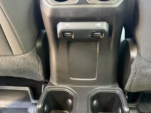 Used 2020 Jeep Wrangler Unlimited Sport AWD/4WD image 12