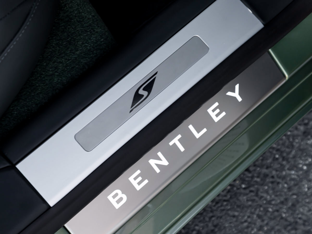 Certified 2023 Bentley Flying Spur S V8 AWD/4WD image 26