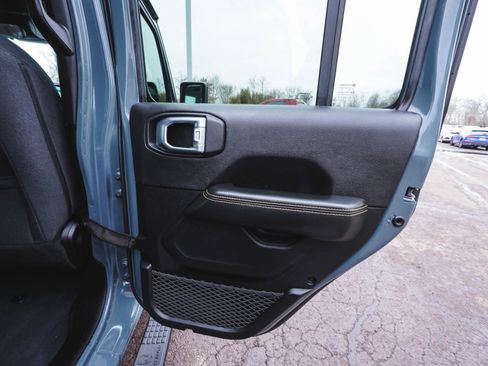 Used 2024 Jeep Wrangler Unlimited Sahara image 14