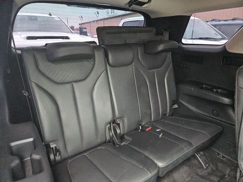Used 2024 Hyundai Palisade SEL image 11