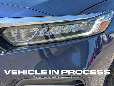 Used 2018 Honda Accord LX image 16