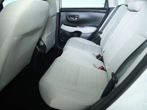 Used 2023 Honda HR-V LX image 14