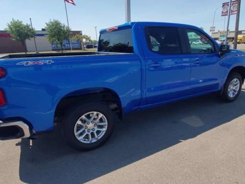 Used 2025 Chevrolet Silverado 1500 LT AWD/4WD image 8