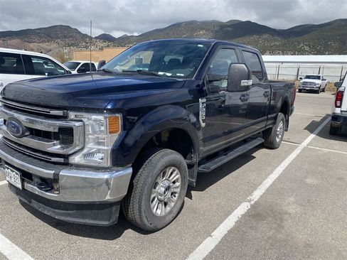 Used 2022 Ford F250 XLT w/ Camper Package AWD/4WD image 3