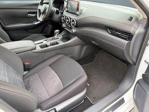 Used 2025 Nissan Sentra SR w/ Midnight Edition FWD image 29