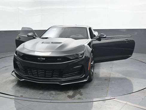 Used 2022 Chevrolet Camaro SS RWD image 50