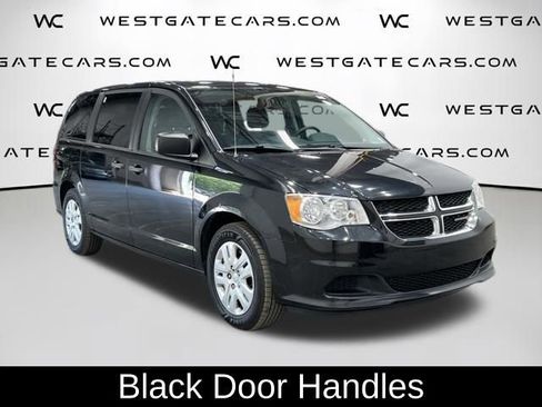 Used 2020 Dodge Grand Caravan SE FWD image 4
