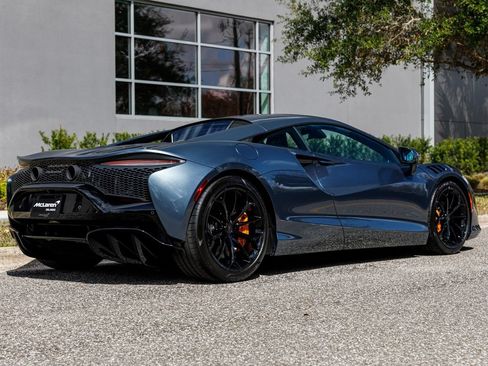 New 2026 McLaren Artura RWD image 17