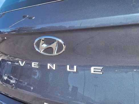 New 2025 Hyundai Venue Limited image 27