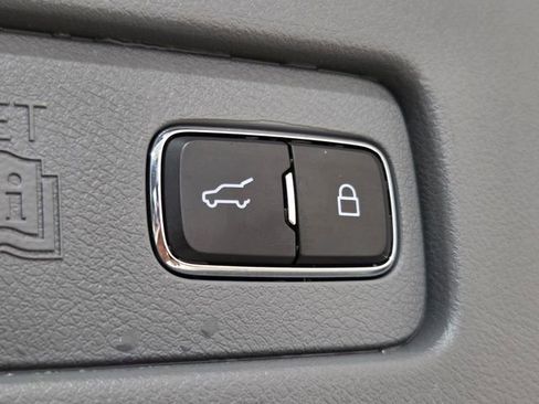 Used 2020 Lincoln Aviator Reserve w/ Equipment Group 202A image 20