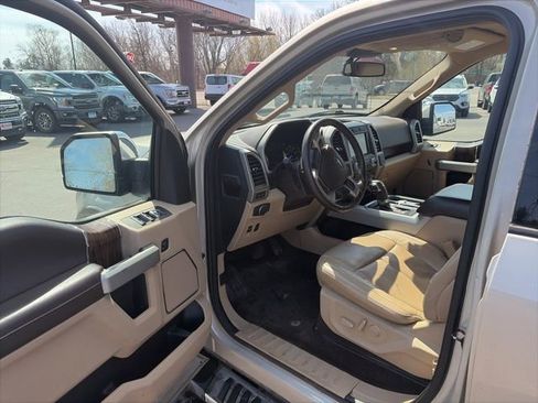 Used 2018 Ford F150 Lariat w/ Equipment Group 502A Luxury AWD/4WD image 8