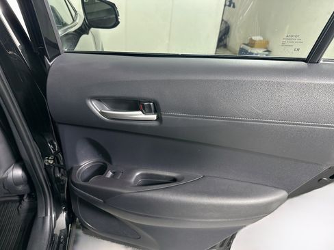 Used 2024 Toyota Corolla Cross XLE FWD image 30