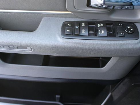 Used 2016 RAM 2500 Big Horn image 25