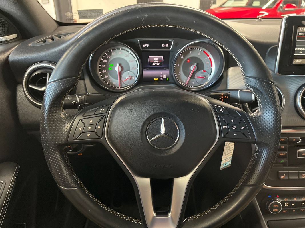 Used 2014 Mercedes-Benz CLA 250 image 38