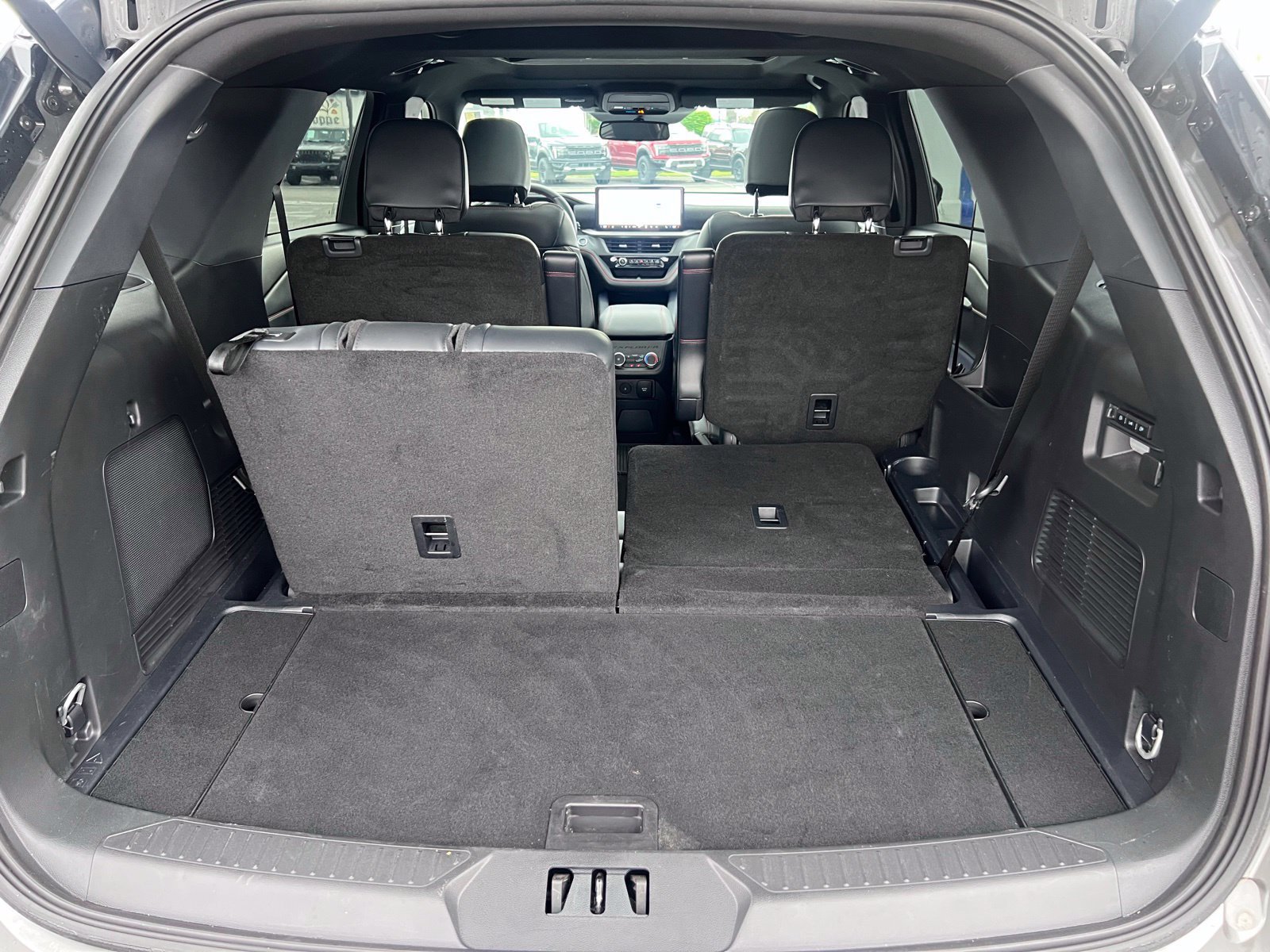 Certified 2025 Ford Explorer ST w/ Sun And Sound Package AWD/4WD image 16