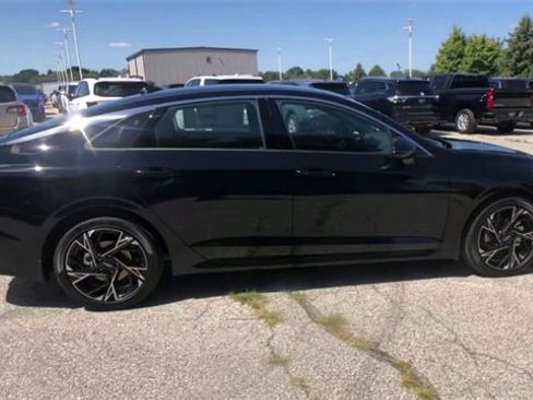 New 2026 Kia K5 GT-Line w/ GT-Line Red Interior Package image 4