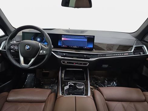 Certified 2024 BMW X5 xDrive40i w/ Premium Package AWD/4WD image 9