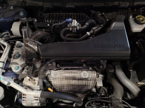 Used 2018 Nissan Rogue SV FWD image 30