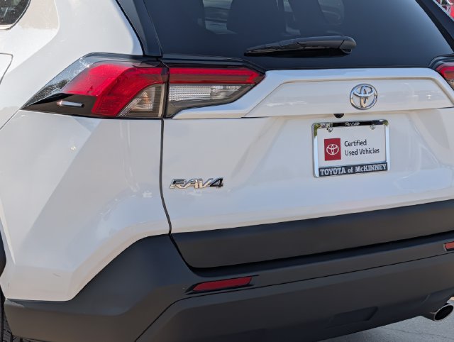 Certified 2025 Toyota RAV4 XLE AWD/4WD image 7