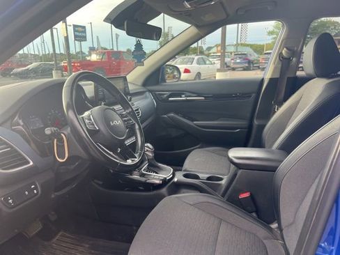 Used 2023 Kia Seltos S FWD image 10