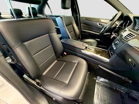 Used 2016 Mercedes-Benz E 350 E 350 w/ Premium Package image 16