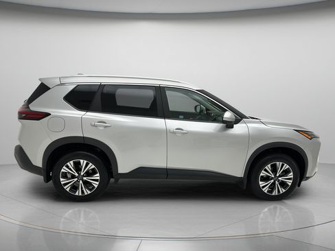 Used 2023 Nissan Rogue SV w/ SV Premium B Package AWD/4WD image 6