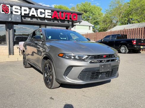 Used 2024 Dodge Hornet R/T w/ R/T Blacktop Package AWD/4WD image 4