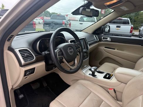 Used 2014 Jeep Grand Cherokee Limited w/ Luxury Group II RWD image 10