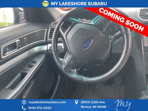 Used 2016 Ford Explorer XLT w/ Equipment Group 201A AWD/4WD image 12