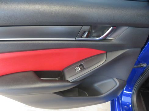 Used 2021 Honda Accord Sport image 19