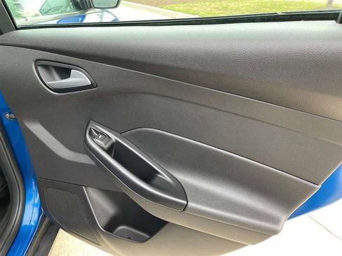 Used 2018 Ford Focus SE FWD image 86