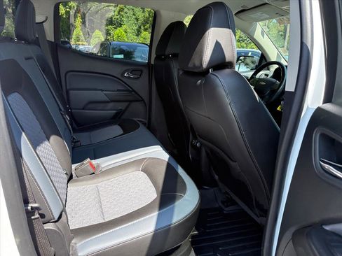 Used 2022 Chevrolet Colorado Z71 image 18