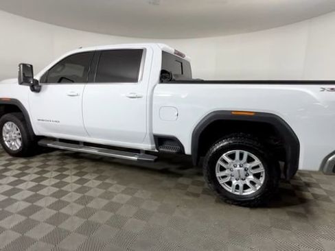 Used 2021 GMC Sierra 2500 SLE w/ SLE Value Package; AWD/4WD image 7