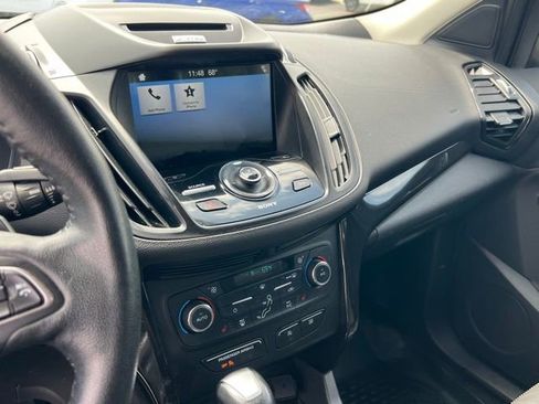 Used 2017 Ford Escape Titanium AWD/4WD image 40