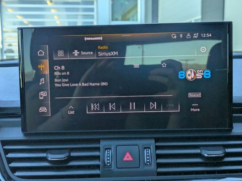 Used 2023 Audi SQ5 Premium Plus w/ Premium Plus Package image 17