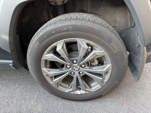 Used 2024 Toyota RAV4 XLE Premium image 16