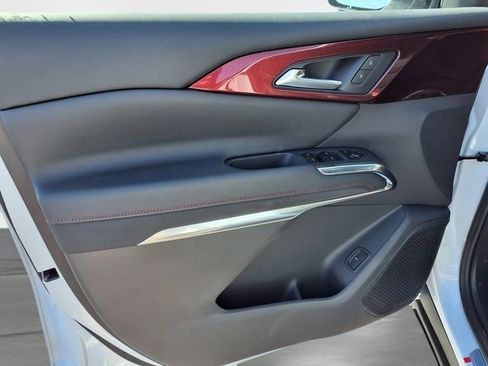 New 2026 Chevrolet Traverse Z71 w/ LPO, Floor Liner Package AWD/4WD image 13