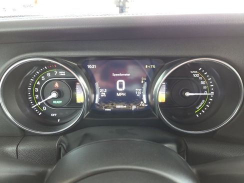 Used 2022 Jeep Wrangler Unlimited Rubicon 4xe w/ Dual Top Group image 18