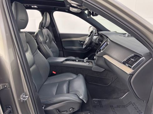 Used 2020 Volvo XC90 T8 Inscription w/ Protection Package image 16